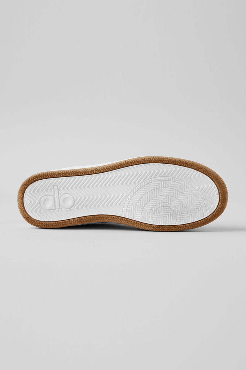 ALO Recovery Mode Sneaker - Gravel/White
